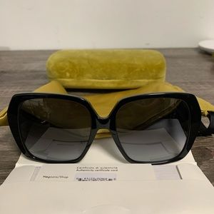 Gucci sun glasses